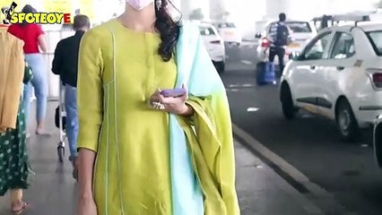 Avneet Kaur, Tripti Dimri and Riyaz Ali Spotted At the Airport _ SpotboyE