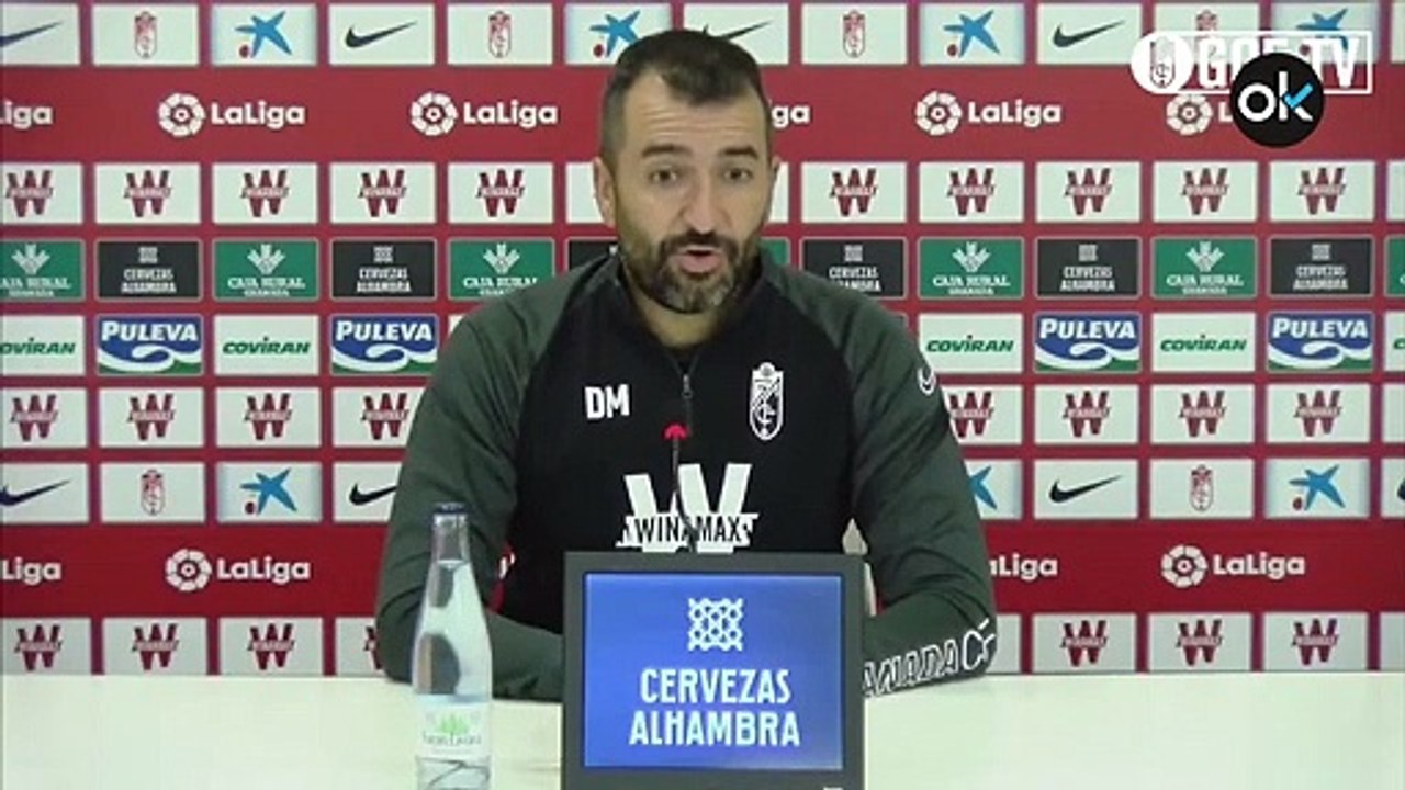 La lección del entrenador del Granada a los "entrenadores de sofá"