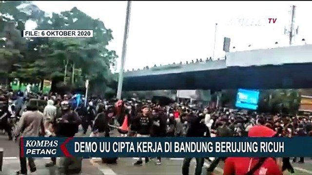 Demo Tolak UU Cipta Kerja Berujung Ricuh, Polisi Tangkap 9 Pendemo