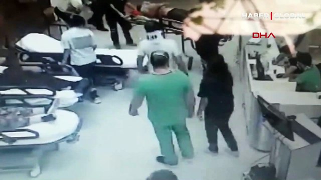 Sedyeden kalkıp doktorlara saldırdı! Savunması 'pes' dedirtti: Pişman değilim