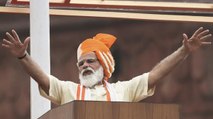 PM Modi among leaders to reach 19 years milestone