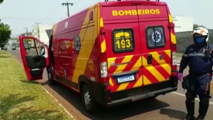 Entregador fica ferido após se envolver em colisão traseira