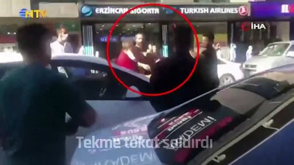 Annesine çarpan sürücüye tekme tokat saldırdı