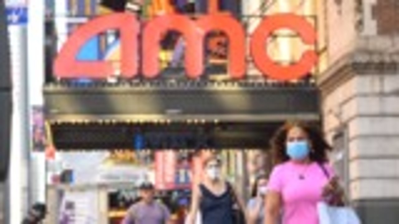 How U.S. Theaters Are Dealing With the Worst-Case Scenario for 2020 | THR News