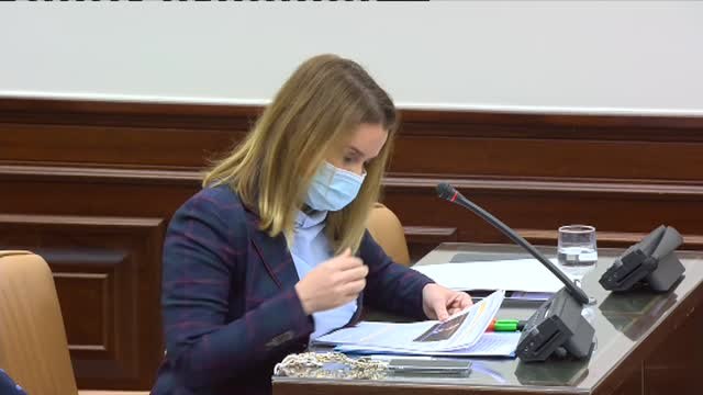 Irene Montero al PP: Nuestras querellas acaban archivadas, las suyas con sus militantes en la cárcel