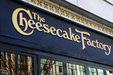 The Cheesecake Factory Shared Their Pineapple Moscow Mule Recipe