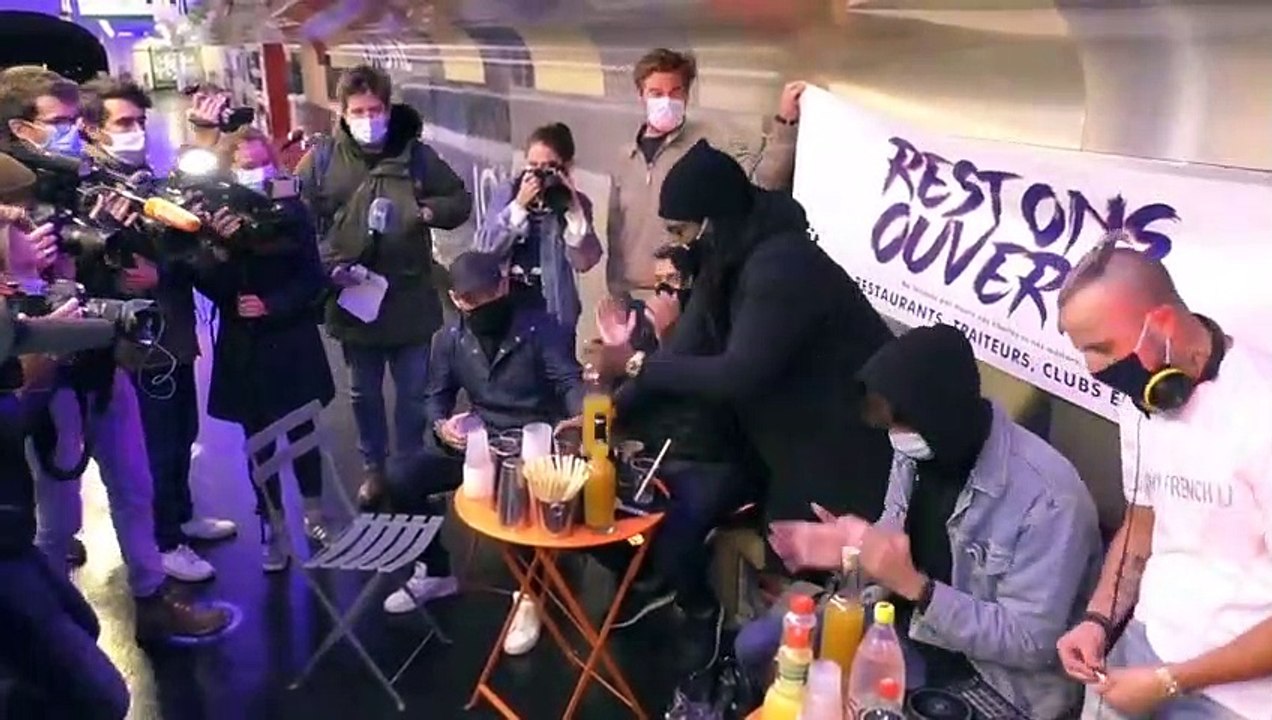 Ils ouvrent un bar clandestin dans le métro pour protester contre la fermeture des bars à Paris
