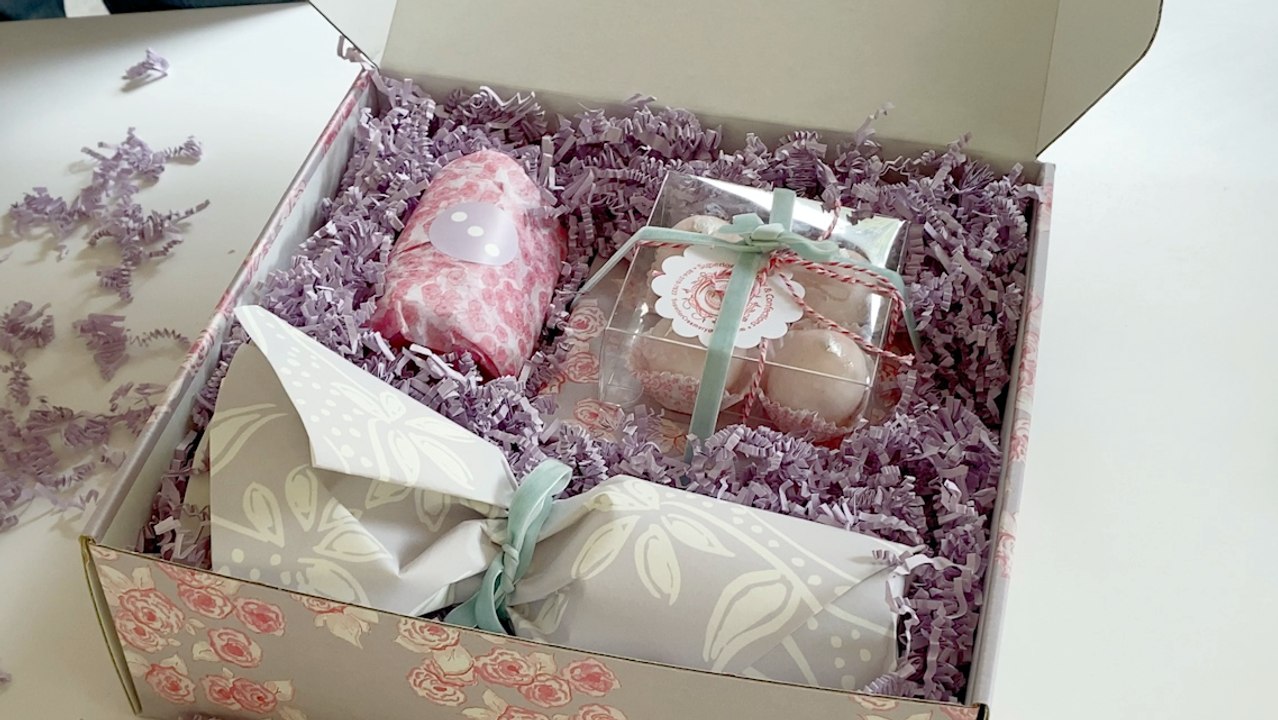 5 Genius Wrapping Hacks for Mailing Gifts