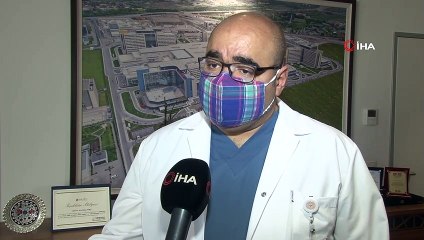 Çin’den gelen Covid-19 aşısı için gönüllü olan Başhekim Surel: “Bu bir insanlık vazifesi”