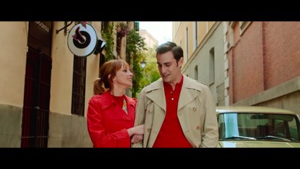 EXPLOTA EXPLOTA Película - María y Pablo pasean por Madrid