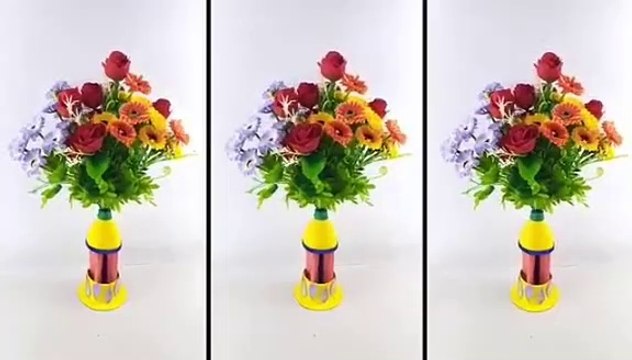 BEAUTIFUL FLOWER VASE OUT OF WASTE PLASTIC BOTTLE REUSE / BEST OUT OF WASTE / SCREEN ON