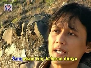 Candra Banyu - Karang [Official Music Video]