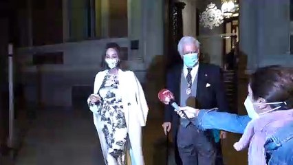 Isabel Preysler, radiante con un vestido de Johanna Ortiz en la apertura de la RAE