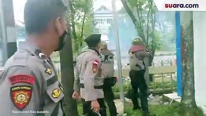 Demo Tolak Omnibus Law di Kalbar Bentrok, Polisi Tembakkan Gas Air Mata