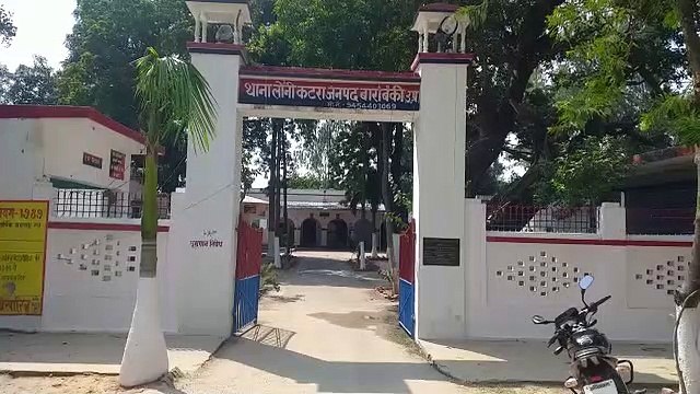 बाराबंकी: मनचले युवक ने चलती बस में की युवती से छेड़छाड़