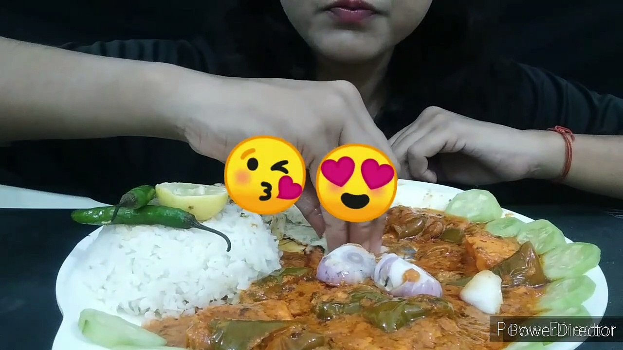 #ASMR  eating Indian food  Indian MUKBANG eating chilli paneer tandoori roti and 
