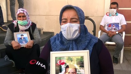 Evlat nöbetindeki ailelerin HDP önündeki eylemi 400'üncü gününde