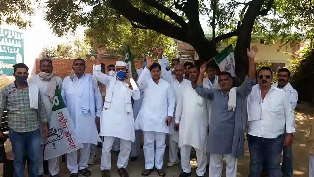 शामली से मुजफ्फरनगर रैली में पहुंचे सैकड़ों कार्यकर्ता