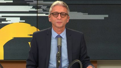 La visite d'Emmanuel Macron dans les Alpes-Maritimes, son interview télévisée sur place, la question climatique... Les informés du mercredi 7 octobre.