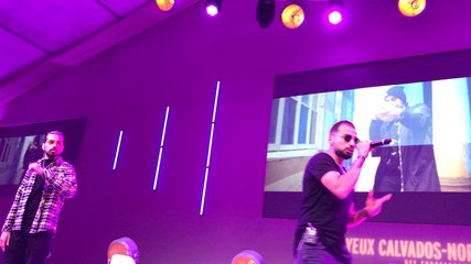 Concert des Refugees of rap devant des lycéens