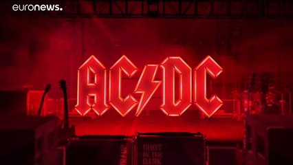 Új dalt adott ki az AC/DC