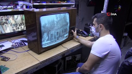 Tamir ederek 60 yıllık televizyonu 15 bin TL’ye satılığa çıkardı