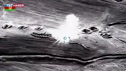 Azerbaycan, Ermenistan'a ait tank ve zırhlı araçları imha etti