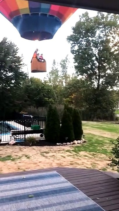 Hot Air Balloon Makes Emergency Landing