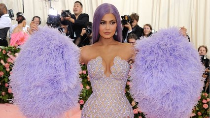 Kylie Jenner Manicure: Too Long To Function