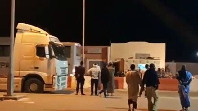 Hôtels et auberges à remplir: Un convoi de Sénégalais venus d’Espagne, bloqué injustement à la frontière marocaine...
