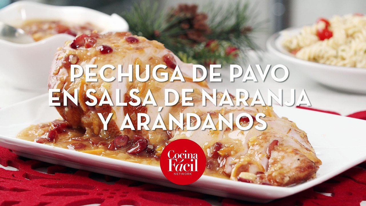 Pechuga de pavo en salsa de naranja y arándanos