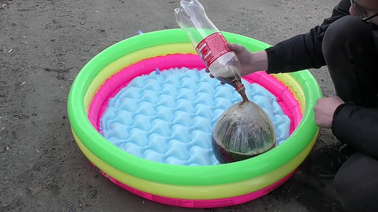 Experiment Coca cola VS Mentos in the Pool AND Coca Cola vs Mentos Underground. Super Reaction!
