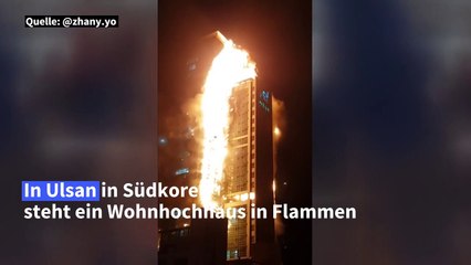 Wohnhochhaus geht in Flammen auf