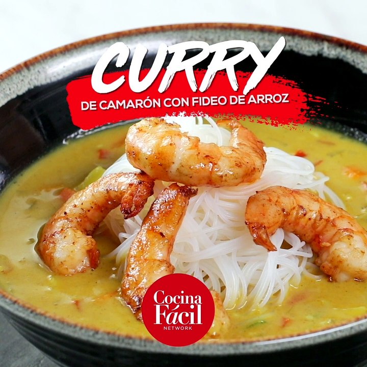 Curry de camarón con fideo de arroz