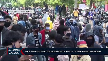 Aksi Mahasiswa Tolak UU Cipta Kerja Di Pekalongan Ricuh