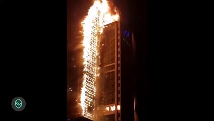 33 katlı gökdelen alev topuna döndü!