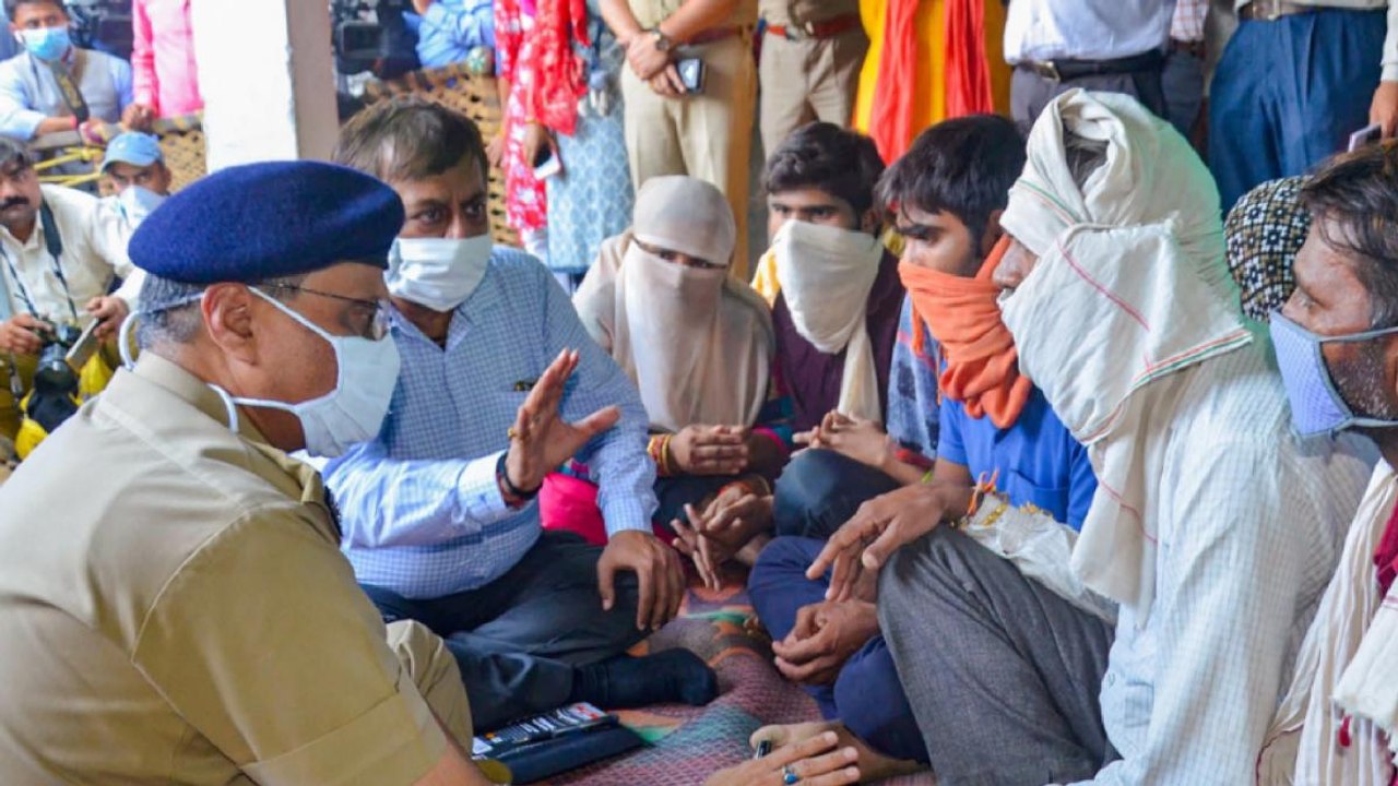 Hathras: DIG Shalabh Mathur meets victim's family