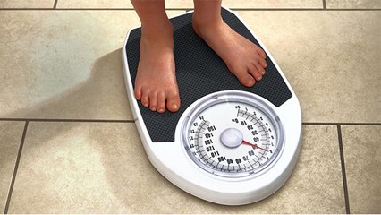 जानें Age के हिसाब से  कितना होना चाहिए महिला-पुरुष का Weight; MUST WATCH | Boldsky