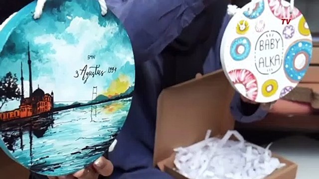 Kreasi Talenan Kayu Lukis, Laris Jadi Souvenir dari Probolinggo