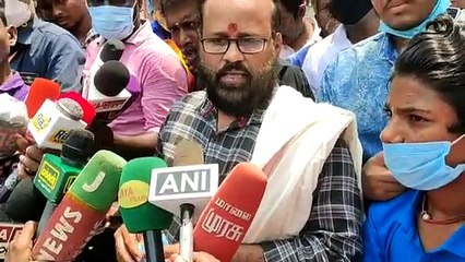 எம்.எல்.ஏ. பிரபு துரோகம் செஞ்சுட்டார்.. சவுந்தர்யாவின் தந்தை சுவாமிநாதன் வேதனையுடன் பேட்டி - வீடியோ