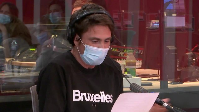 Je ne me considère pas vraiment comme addict à Insta, j’y vais quoi, 900 fois par jour