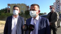Siirt Valisi Hacıbektaşoğlu, asfaltlanan yol çalışmasını 3 kilometre yürüyerek denetledi