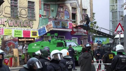 Polizei räumt linkes Wohnprojekt "Liebig 34"