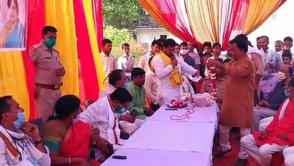 ग्राम बिरारी में किसानों के लिए सांसद जी ने लगाई चौपाल किसानों को किया संबोधित