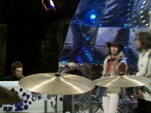 Lennon Ono with The Plastic Ono Band - Instant Karma! (we all shine on)