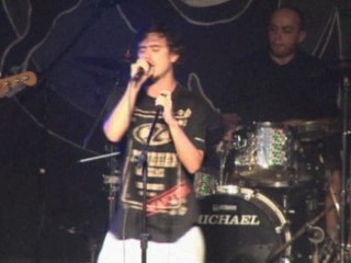 Planta E Raiz - Hoje O Dia Amanheceu (Ao Vivo Em São Paulo / 2005)