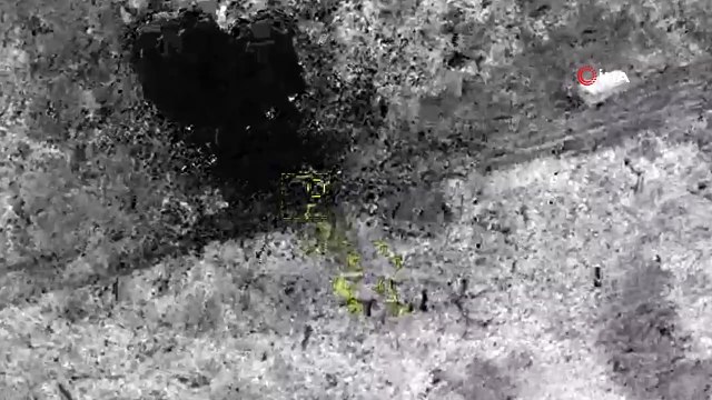 - Azerbaycan Ermenistan ordusuna ait çok sayıda zırhlı aracı imha etti