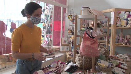 호주, 마스크 의무화 반발 잠재운 '패션 마스크' 유행 / YTN