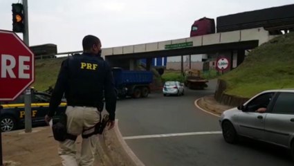 Com mudança no sentido das marginais, ação é realizada no viaduto do XIV de Novembro