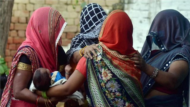 SIT summons 40 villagers to investigate Hathras case